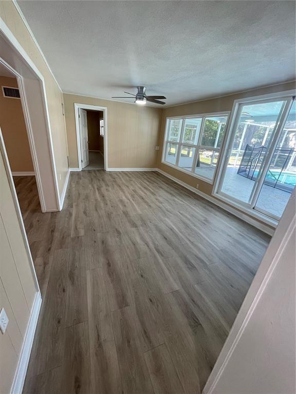 Building Photo - 346 Tanager Ct