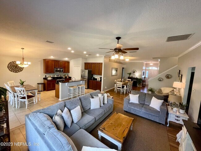 Building Photo - 228 Mahogany Bay Dr