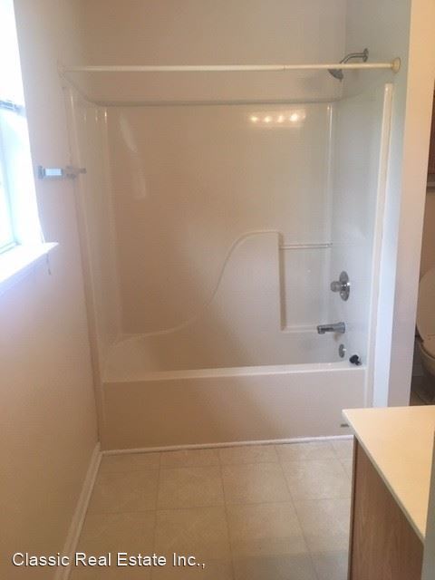 Building Photo - 3 br, 2.5 bath House - 212 Ellis Park