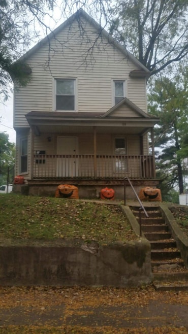 Building Photo - 38 Quimby St NE