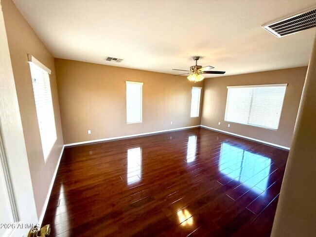 Building Photo - 8821 S 40th Dr
