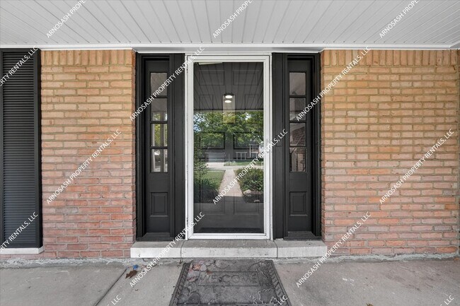 Building Photo - Rare Rental Opportunity in Southfield — Fully Renovated 4-Bedroom Brick Colonial!