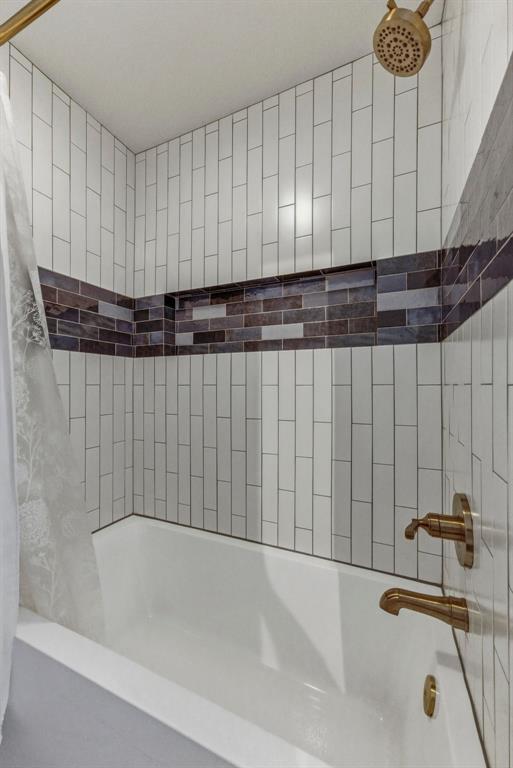 Building Photo - 6609 Lancret Hill Dr