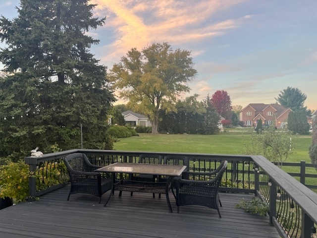 Building Photo - 16W764 Hawthorne Ct