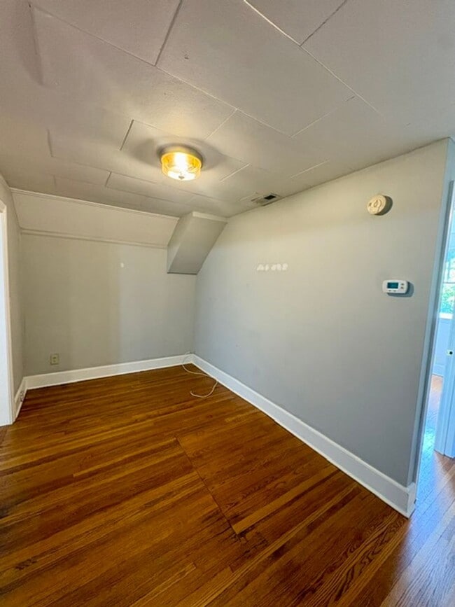 Building Photo - 530 Savannah Hwy