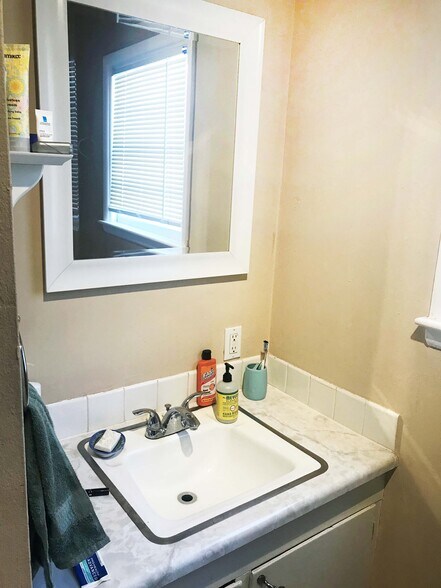 Bathroom Vanity - 636 S Loomis Ave