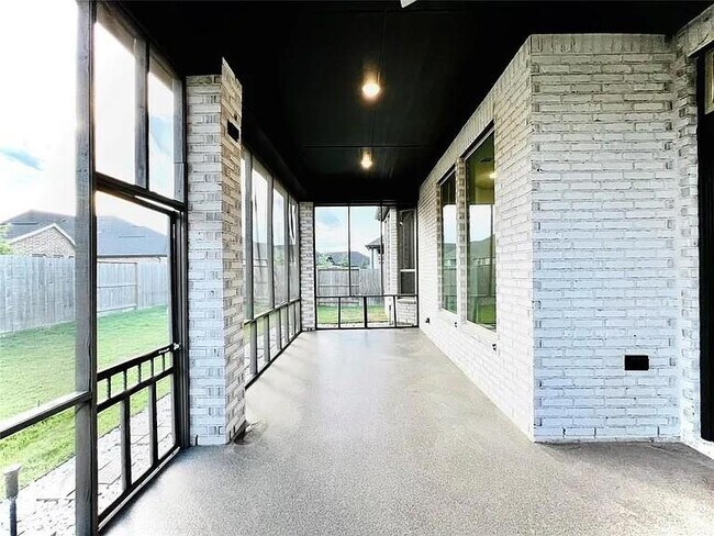Building Photo - 3023 Dragonlet Ln