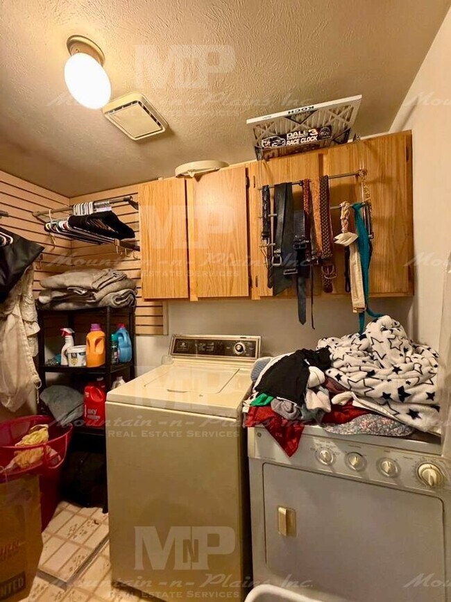 Building Photo - 1718 Enfield St