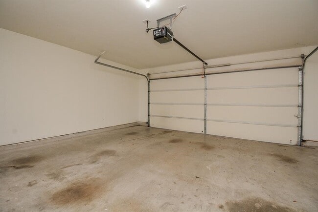 Building Photo - 19441 Archer Glen Dr