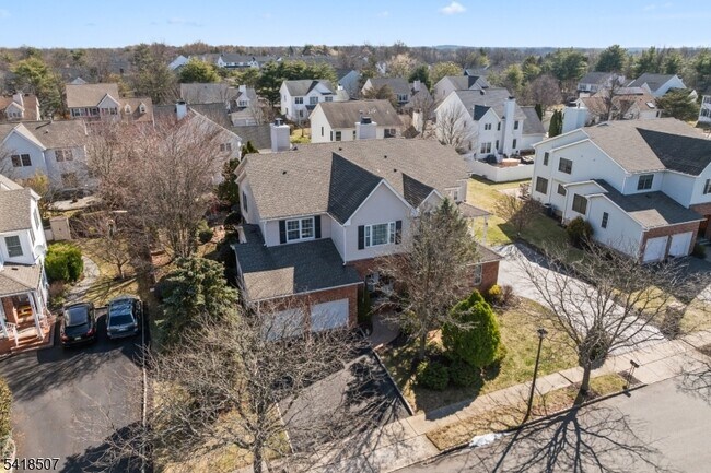 Building Photo - 29 Newell St