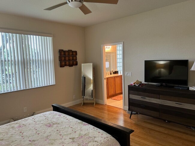 Building Photo - 759 Gazetta Way