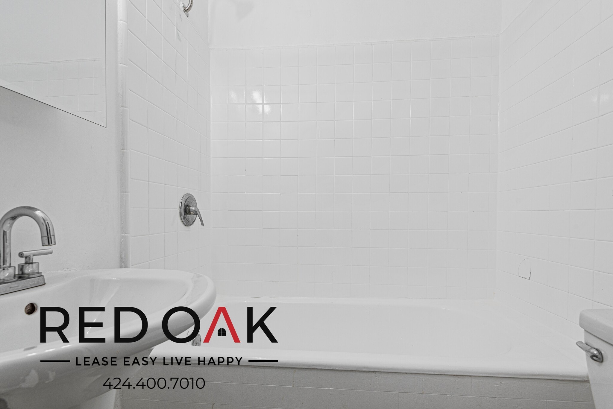 Building Photo - 250 Loma Dr