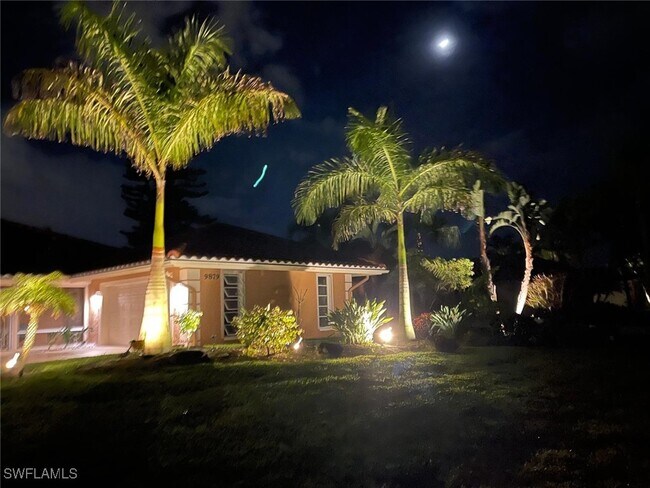 Building Photo - 9879 El Greco Cir