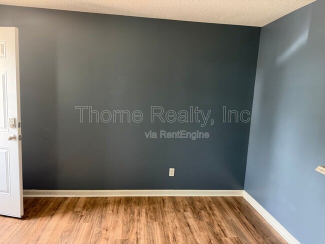 Building Photo - 912 Belvedere St