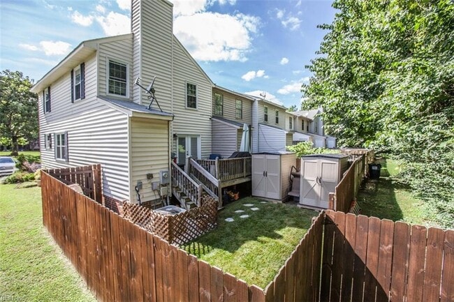 Building Photo - 1678 Skiffes Creek Cir