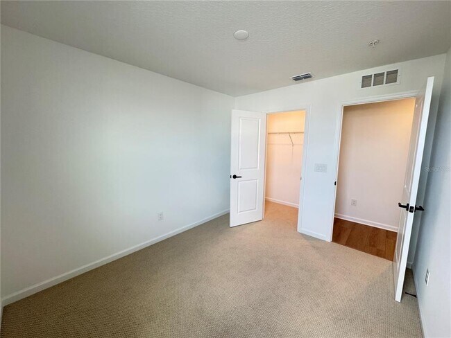 Building Photo - 1667 Eaglehurst Ln