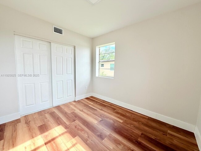 Building Photo - 4801 NW 33rd Ave