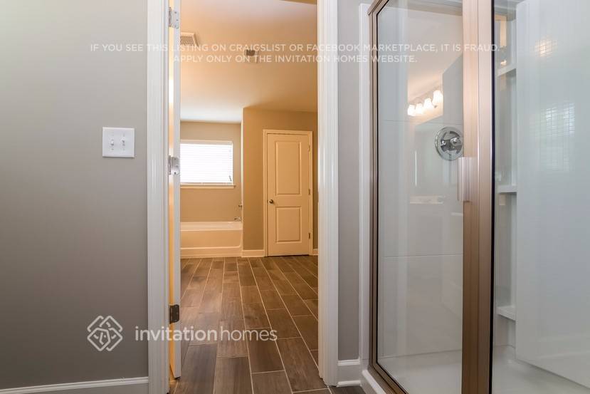 Building Photo - 108 Four Seasons Way