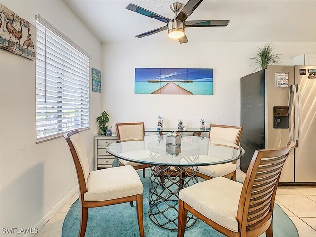 Building Photo - 4625 Bayshore Dr