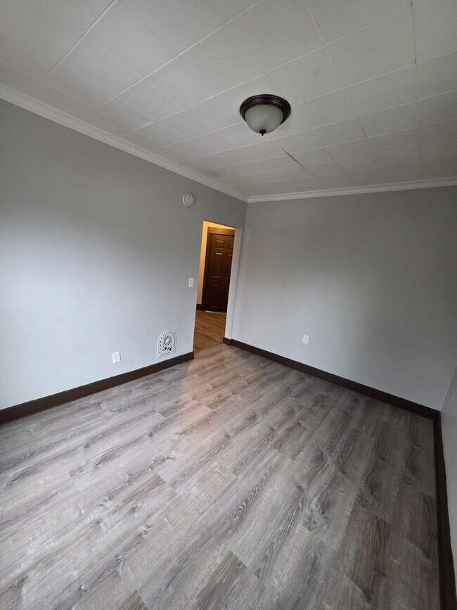 Building Photo - 19 Texas St