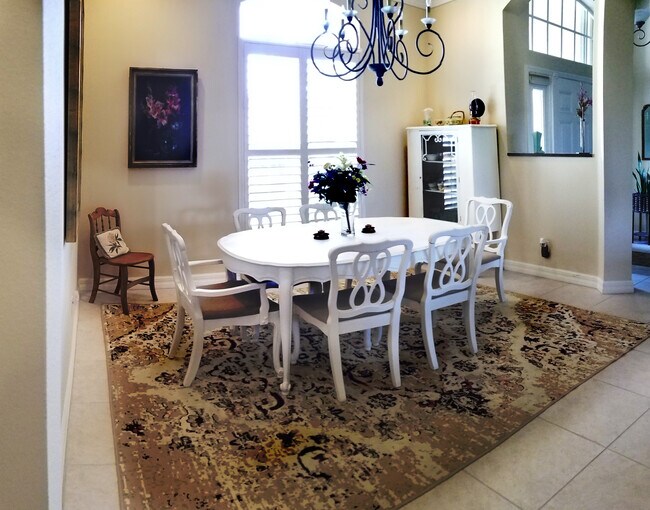 Building Photo - 5327 Solway Dr