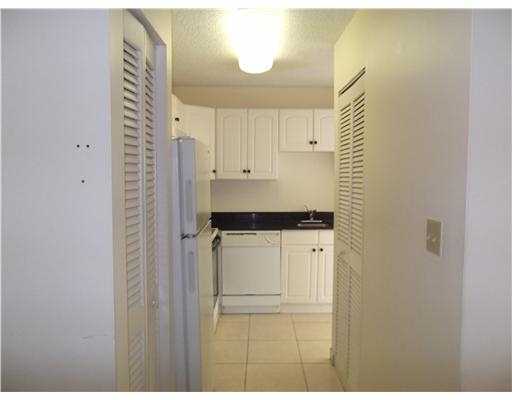 Building Photo - 13112 Glenmoor Dr