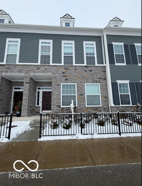 Building Photo - 812 Kinzer Ave