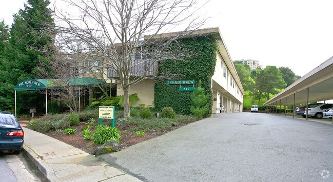 Northview Aparments - The Northview Apartments