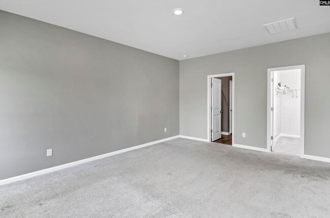 Building Photo - 414 Tulip Way