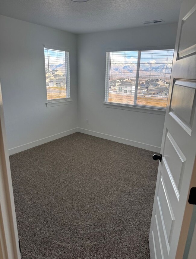 Building Photo - RES_VANDERWATT_866