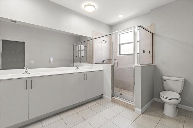 Building Photo - 221 SW 159th Way