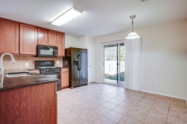 Building Photo - 476 Moonwalker Trail