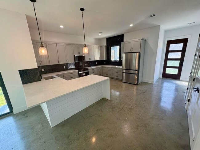 Building Photo - 10209 Gail Rd