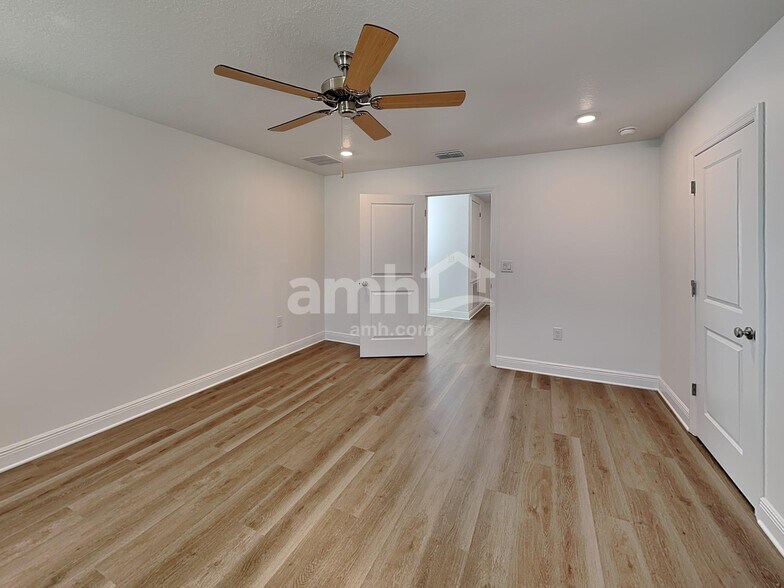 Building Photo - 14641 Cedar Trunk Ter