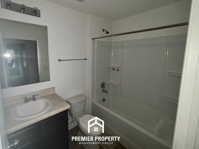 Building Photo - Beautiful 3BR/2.5BA Bessemer Home with Granite Kitchen, Fireplace & Covered Patio