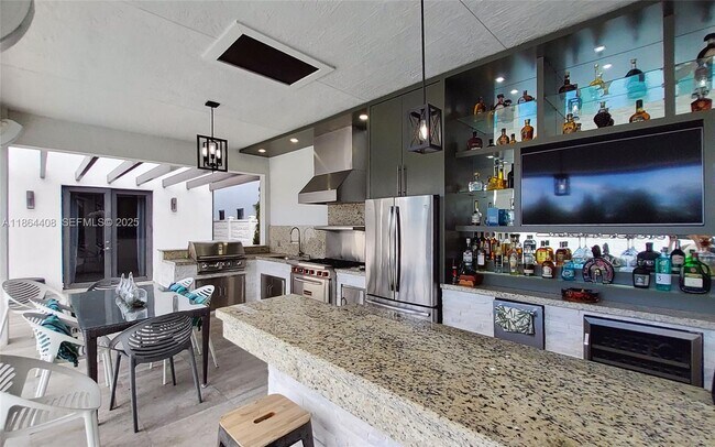 Building Photo - 14680 SW 17th St