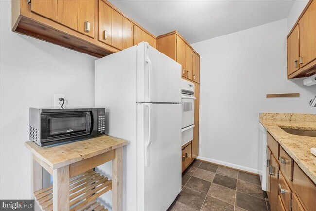 Building Photo - 10444 Rockville Pike
