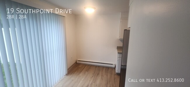 Building Photo - 19 Southpoint Dr