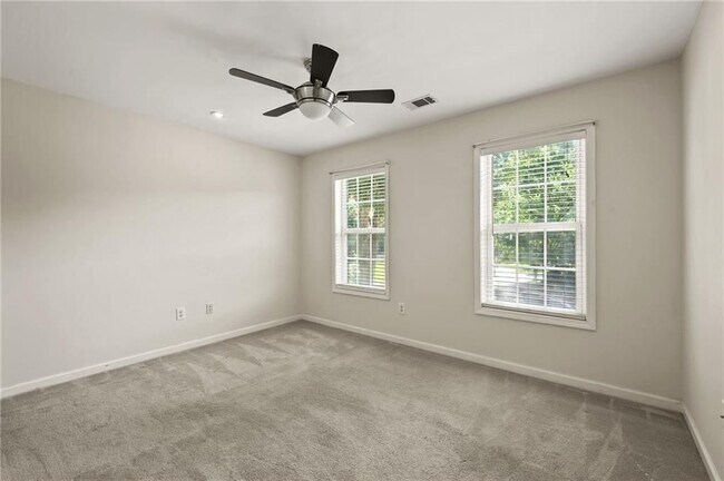 Building Photo - 10950 Kimball Crest Dr