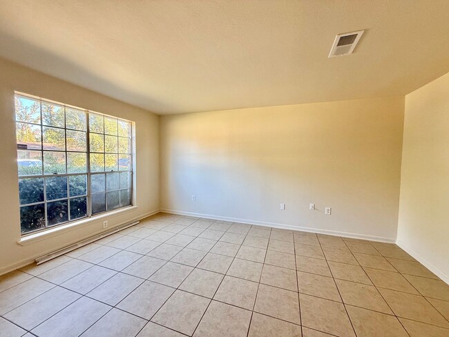 Building Photo - Home For Lease