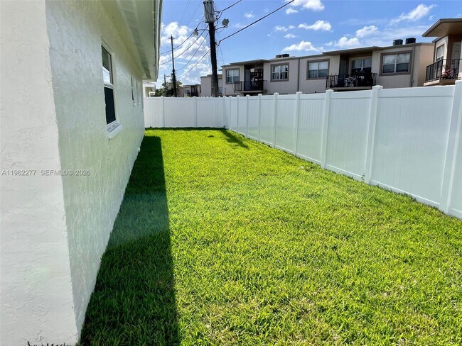 Building Photo - 5701 NW 28th St