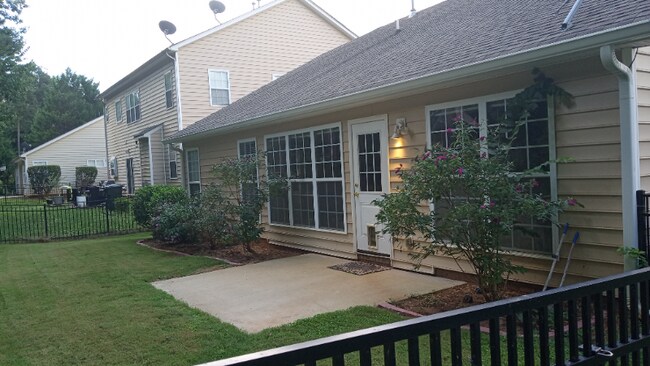 Building Photo - 582 Cotton Field Rd