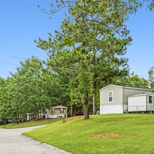 Building Photo - 207 Falcon Dr