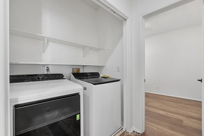 Building Photo - 8128 Wishing Well Ln