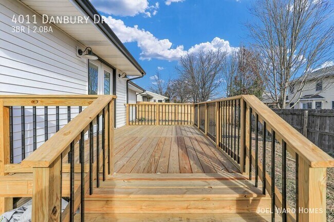Building Photo - 4011 Danbury Dr