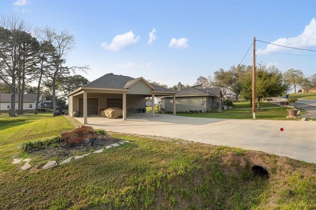 Building Photo - 308 Indian Shore