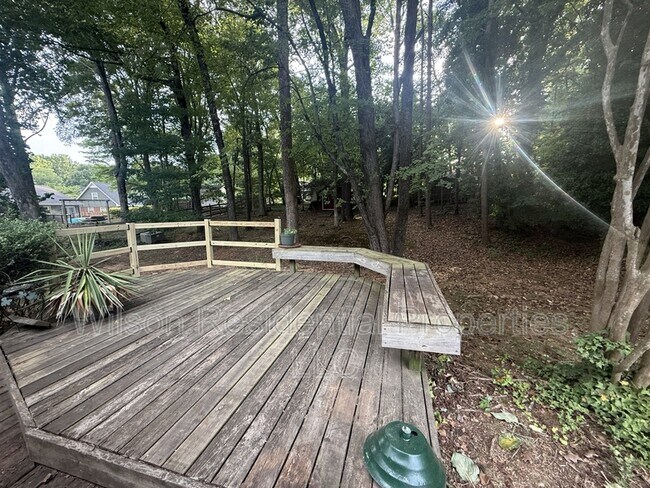 Building Photo - 3003 Amidon Dr