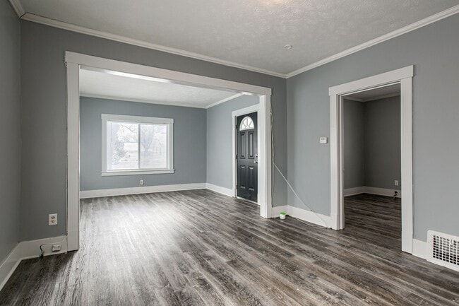 Building Photo - 2 Bedroom / 1 Bath Home located in Benson!