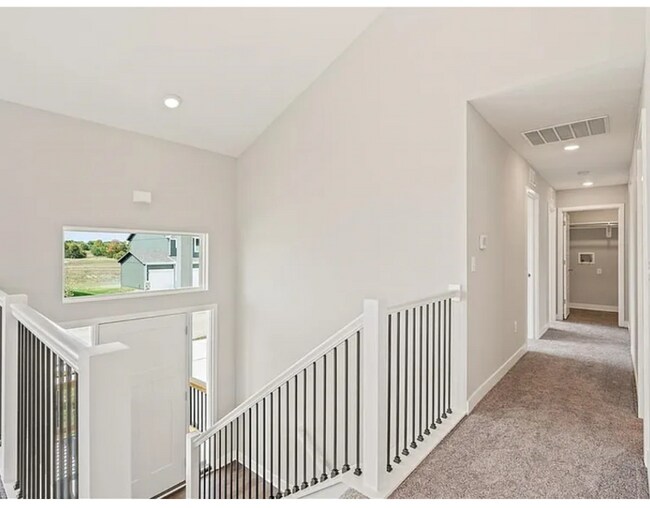 Building Photo - 3545 Corbin Dr