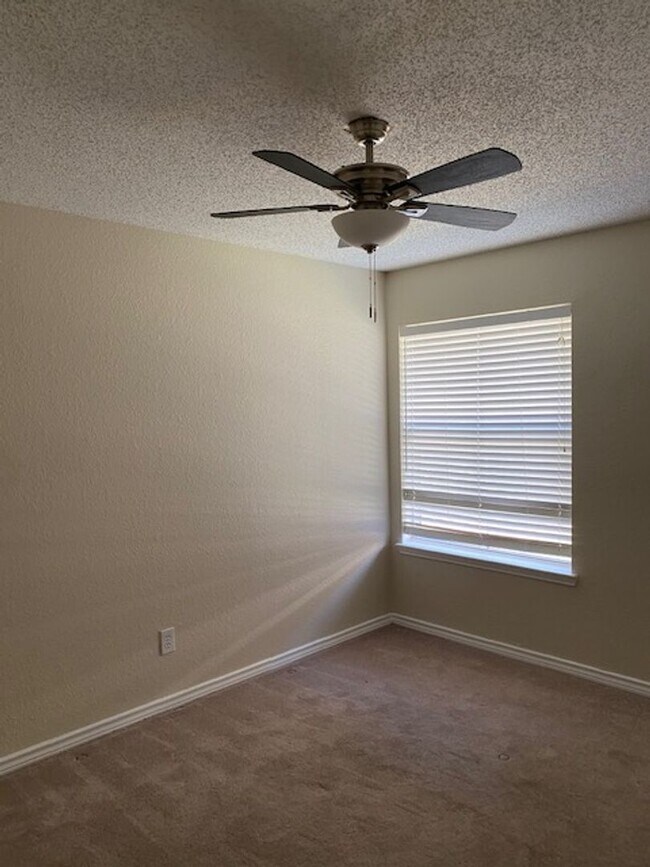 Building Photo - Coming Soon in Fort Worth! 4 bedroom with ...